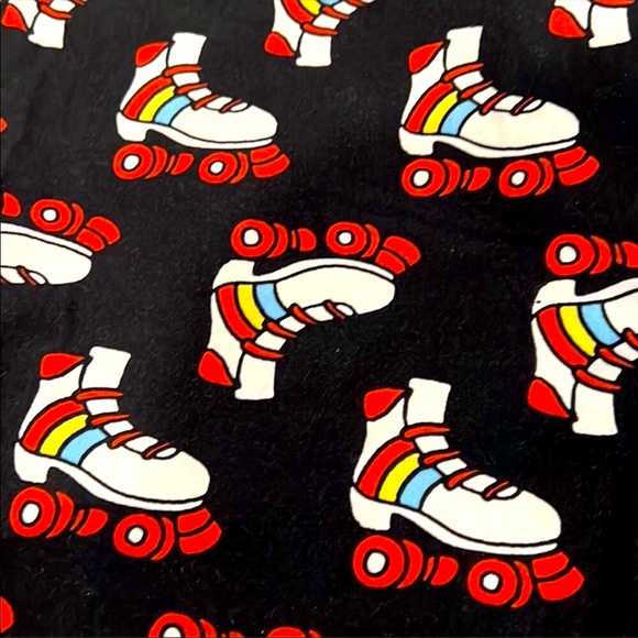 LULAROE 🛼 RETRO ROLLER SKATES 🛼 LEGGINGS - Picture 2 of 3